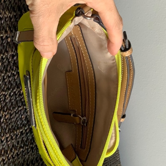 Calvin Klein fabric crossbody bag - Picture 4 of 7